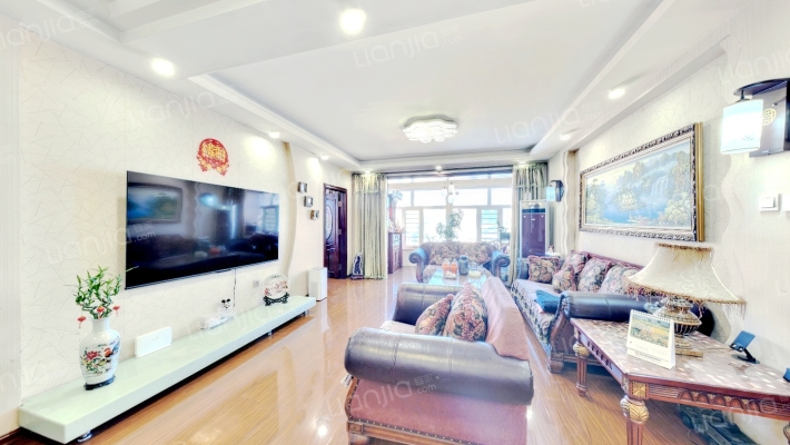 经纬二道街二手房实景图