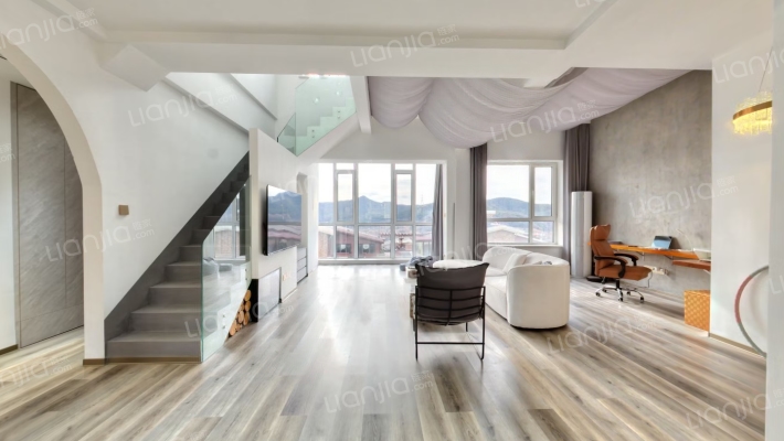 长鹭悦湖二手房实景图