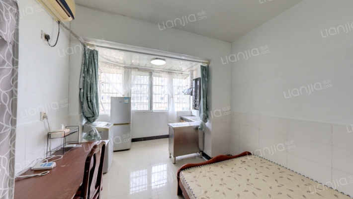 沁泽园小区二手房实景图