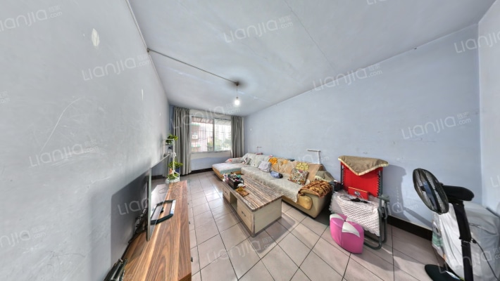 棠湖西路二段三一村二手房实景图