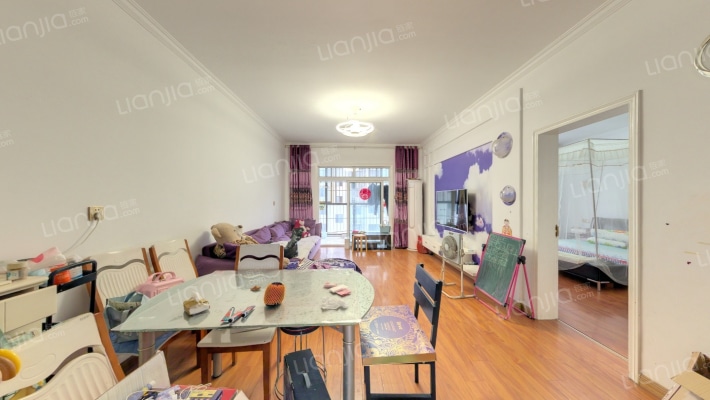 公园驿街广场二手房实景图