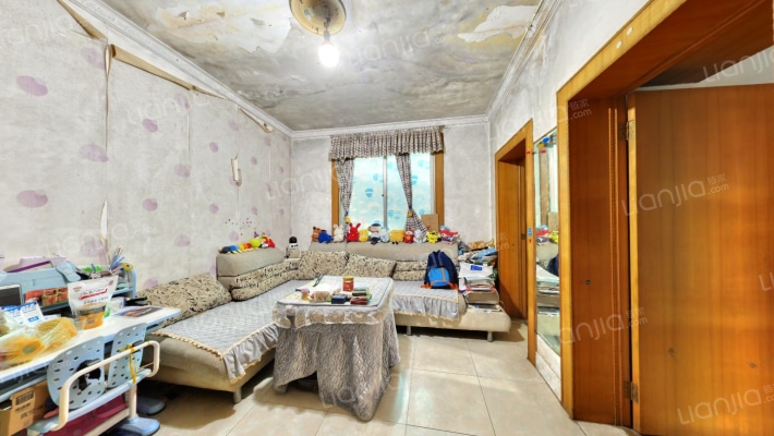 照壁巷17号二手房实景图