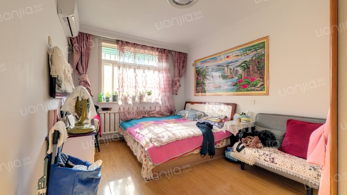 前进小区二手房实景图