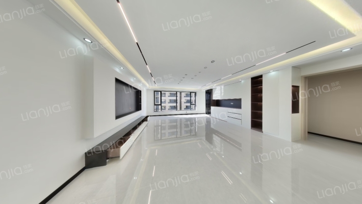 中央和府二手房实景图