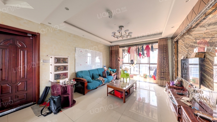 绿腾新贵公馆二手房实景图