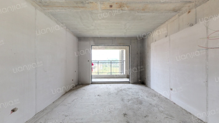 中梁玺悦台二手房实景图