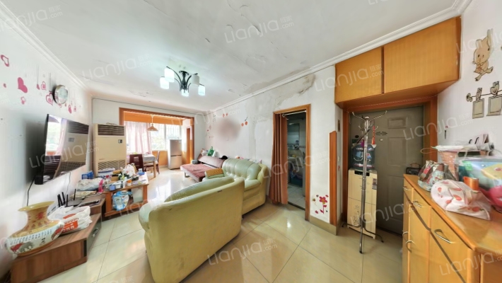 清江南街1号二手房实景图