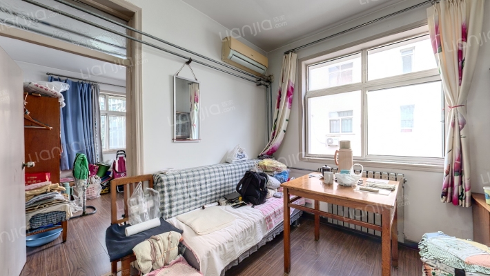 秀湛路二手房实景图