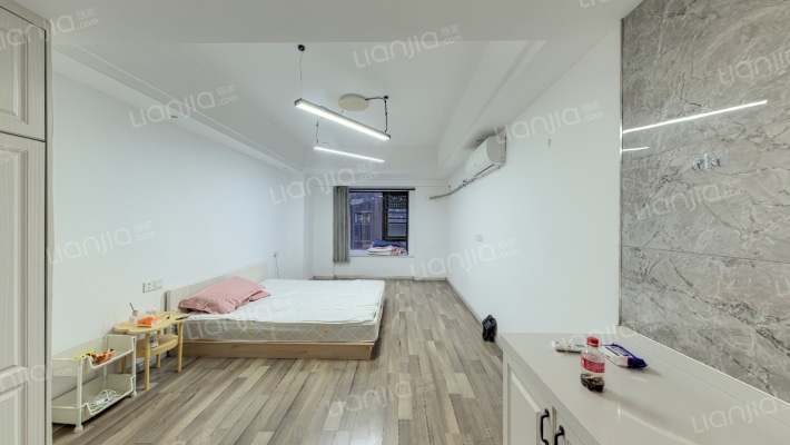 海通广场二手房实景图