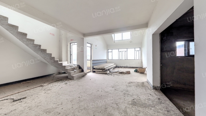 学府大道69号雨山前二手房实景图