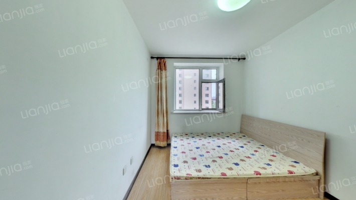 蓝色港湾二手房实景图