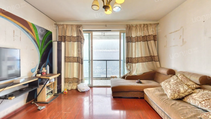 新天地二手房实景图