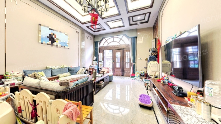 天鹅湖庄园二手房实景图