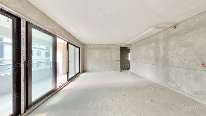 高科江澜礼墅三期二组团二手房实景图