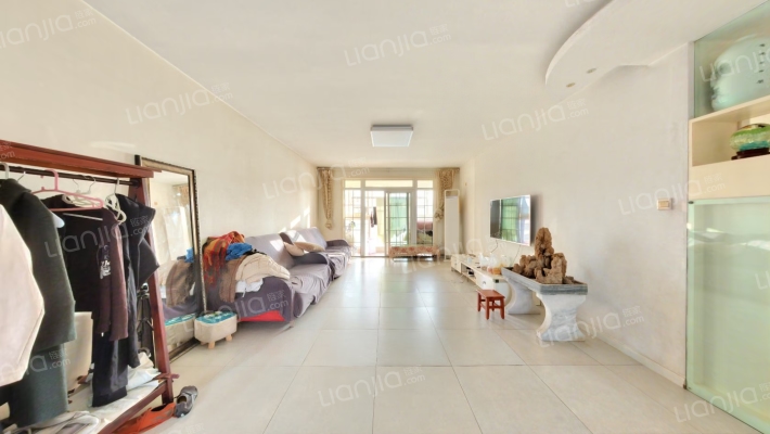 中信大厦二手房实景图