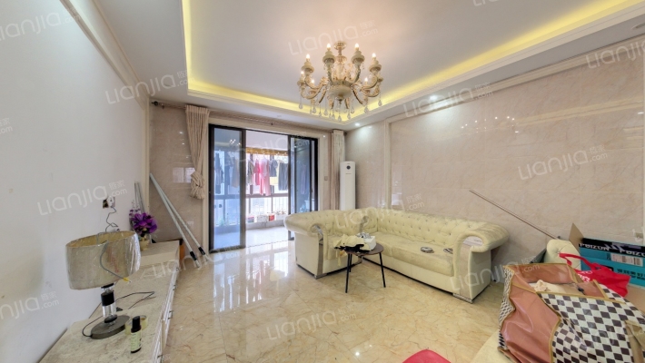 蔚蓝海岸二手房实景图