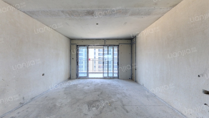 城发恒伟洋湖映2009二手房实景图