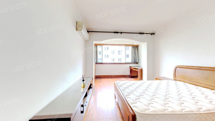 金龙花苑梅花园二手房实景图