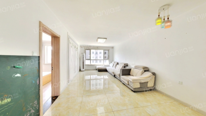 路弘·阳光佳苑二手房实景图