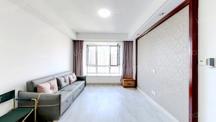 保利金香槟二手房实景图