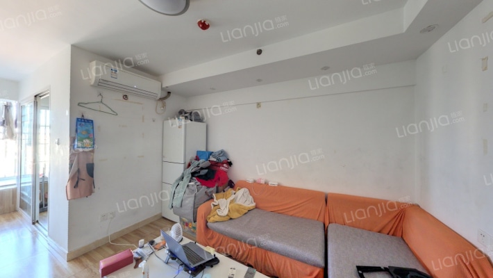 金色LOFT二手房实景图