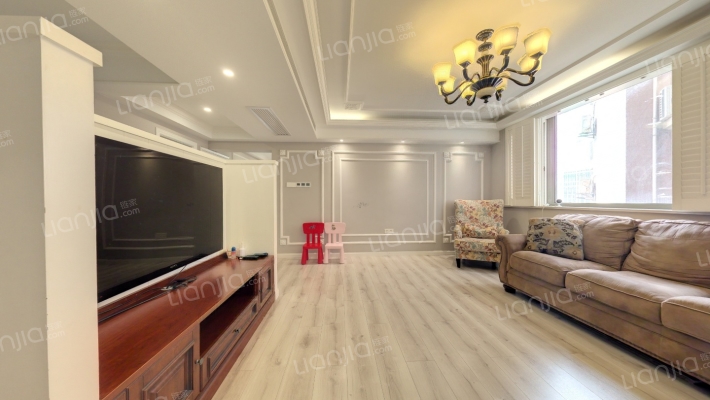 泰德花苑二手房实景图