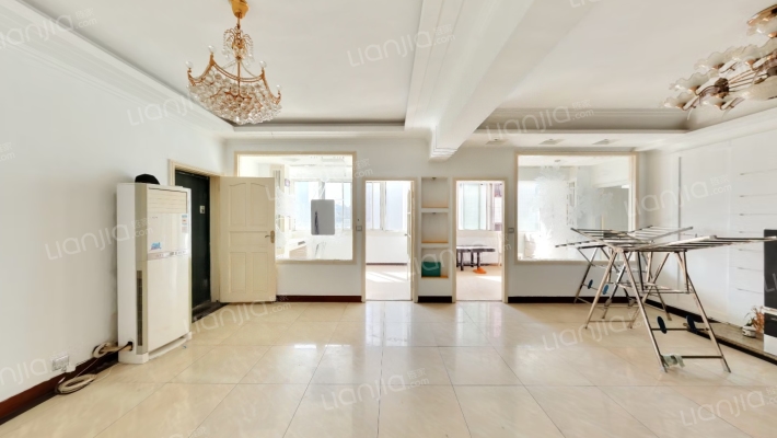 银达地产大厦二手房实景图