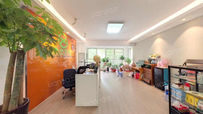 上河国际花园C区二手房实景图