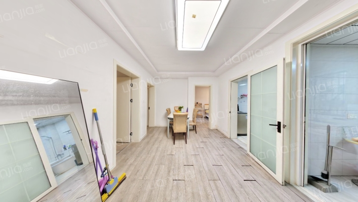 聚龙新村二手房实景图