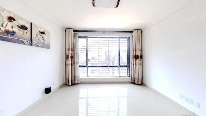 一里洋房二手房实景图