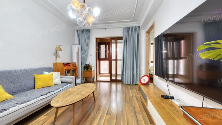 万科翡翠天誉二手房实景图