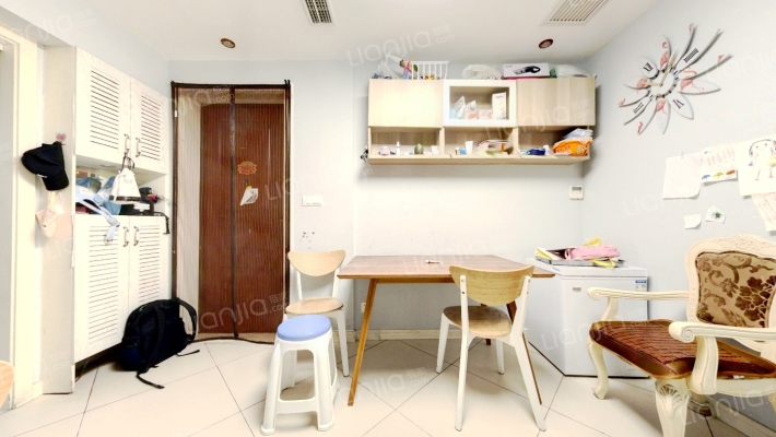 苏纶里二手房实景图