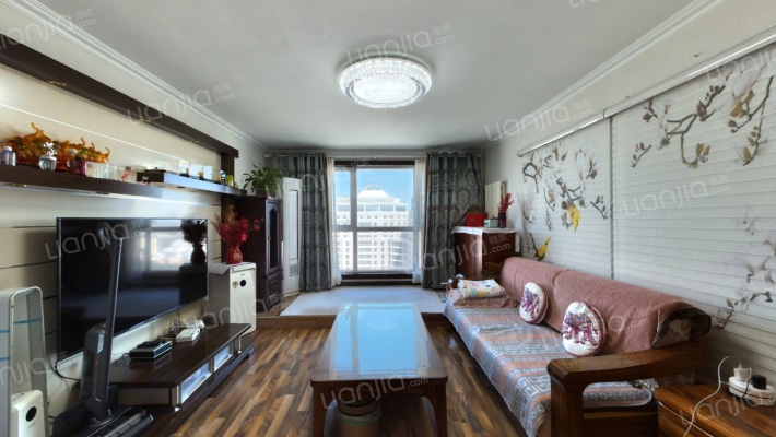 富润家园二手房实景图