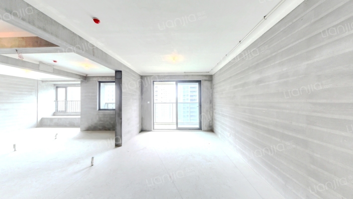 中天珺府东区二手房实景图