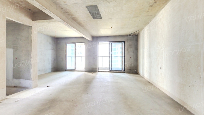 融创临江府二手房实景图