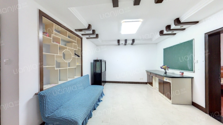 靖海花园二手房实景图