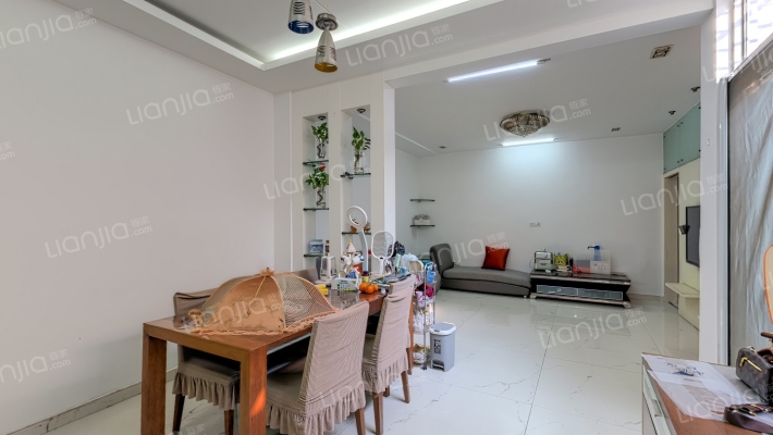 飞鹏巷二手房实景图