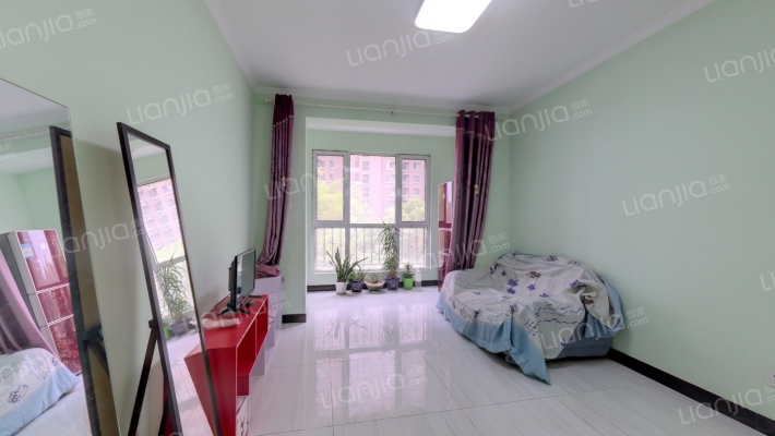 业主急售，简装两居，自住标准，拎包入住-客厅