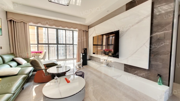 御湖豪庭二手房实景图