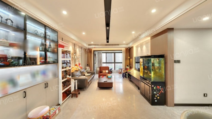 九龙仓碧玺A区二手房实景图