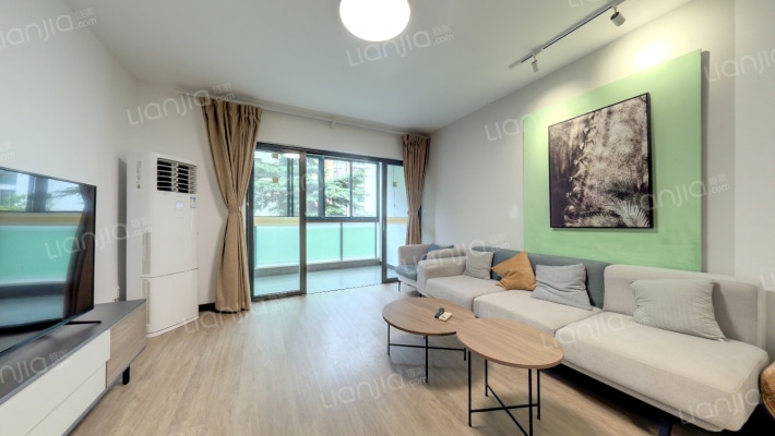 龙柏香榭苑二手房实景图