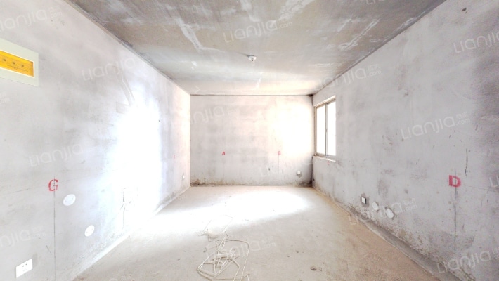 丽景花苑东区二手房实景图