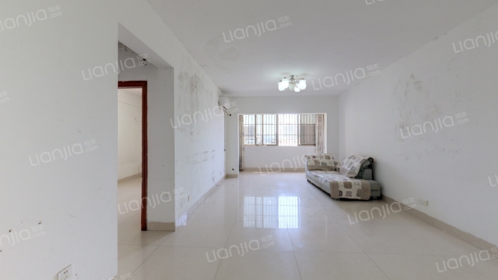 广西中医药研究院职工住宅楼二手房实景图