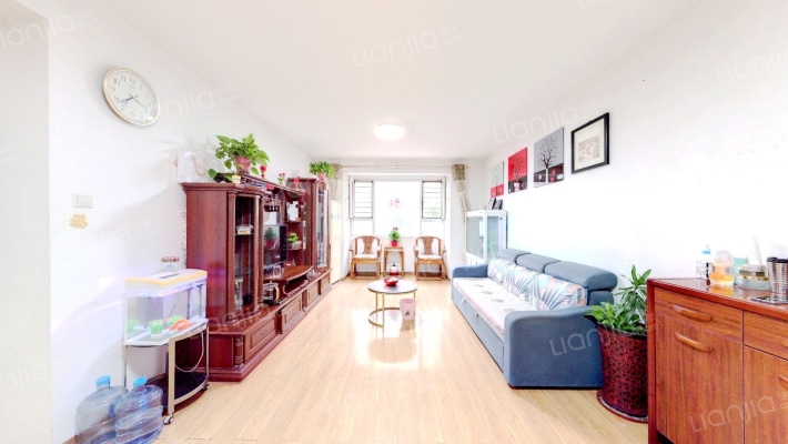 东方润龙二手房实景图