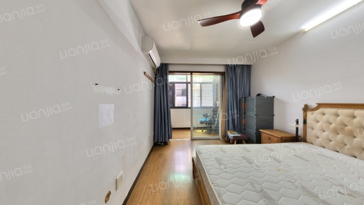 凤凰街小区二手房实景图