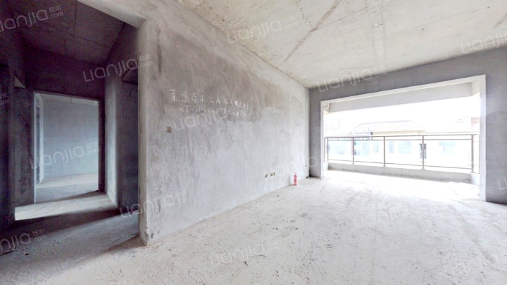 麓峰棕榈岛二手房实景图