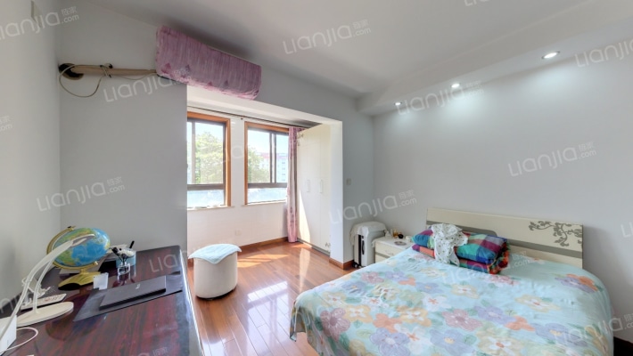 虹梅菁典二手房实景图