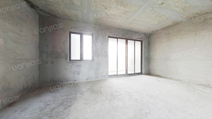 建曙高尔夫1号二手房实景图