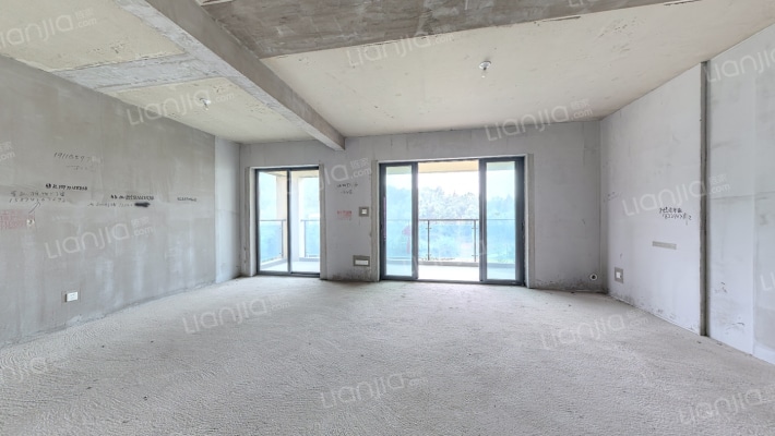 地铁中建江山玖樾二手房实景图