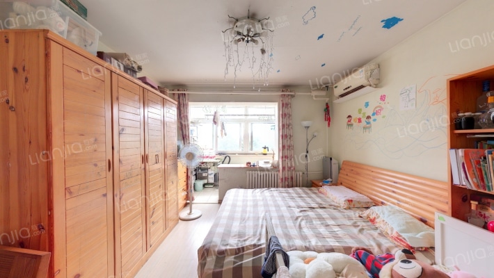 报国寺西夹道32号院二手房实景图